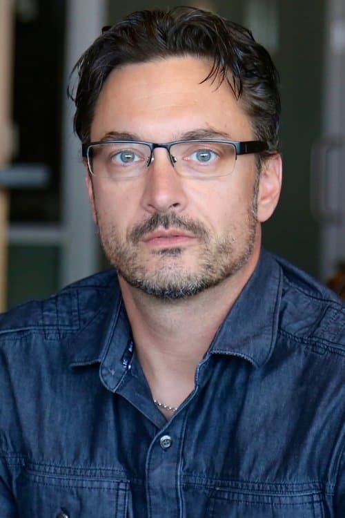A portrait of Eric Hayden