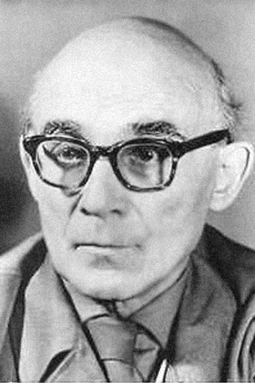 A portrait of Erich Engel