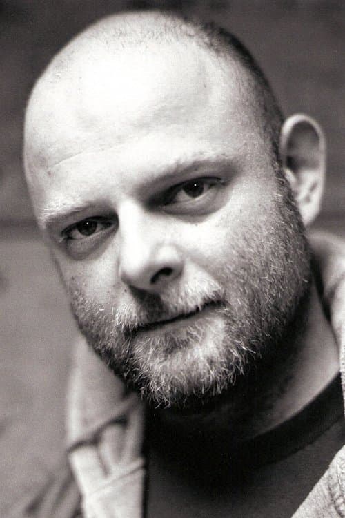 A portrait of Erik Bernasconi