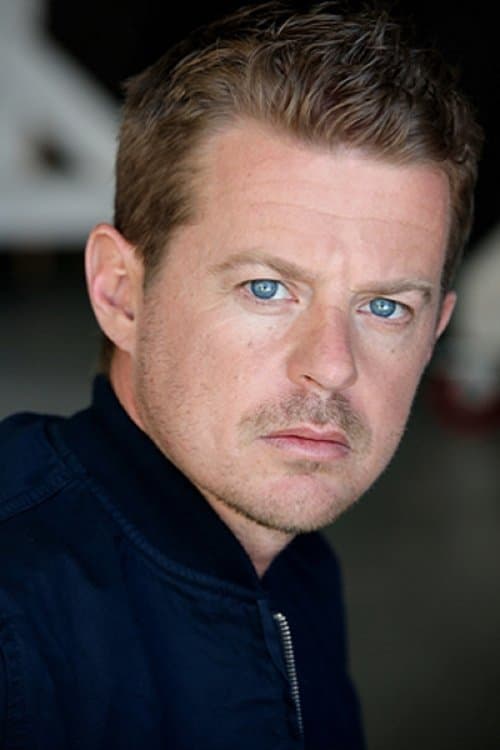 Erik MacArthur photo