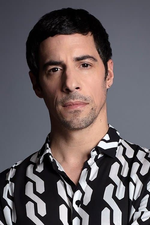 Esteban Lamothe photo