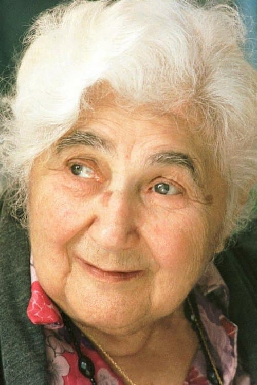 Esther Gorintin photo