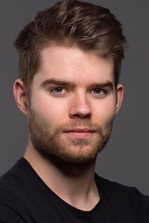 Ethan Taylor photo