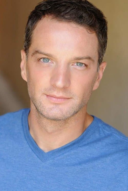 Euan Morton photo