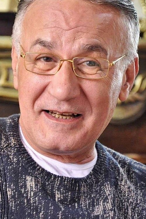 Ezzat Abu Ouf photo