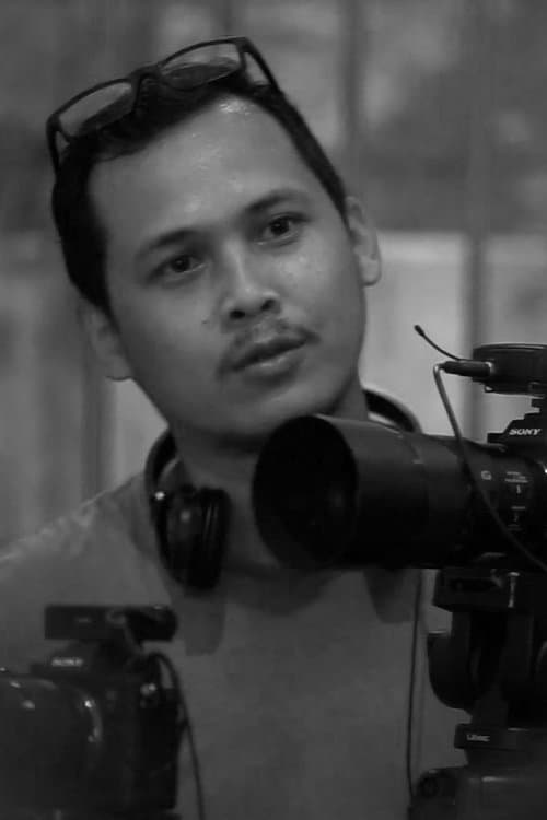 A portrait of Faizal Anwar