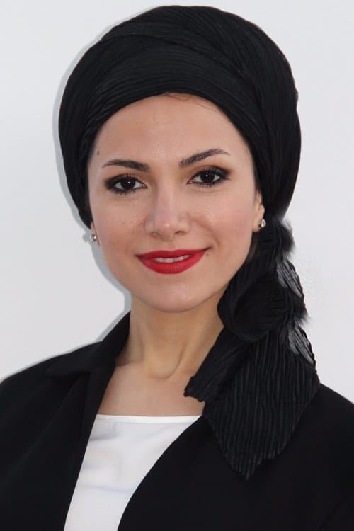 A portrait of Farnoosh Samadi