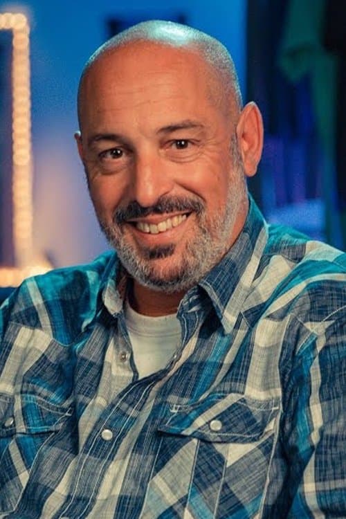A portrait of Fernando Sirianni