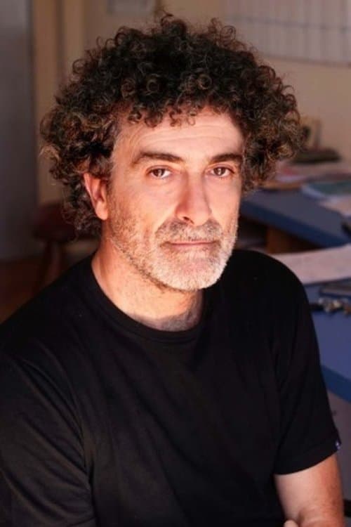 A portrait of Fernando Spiner