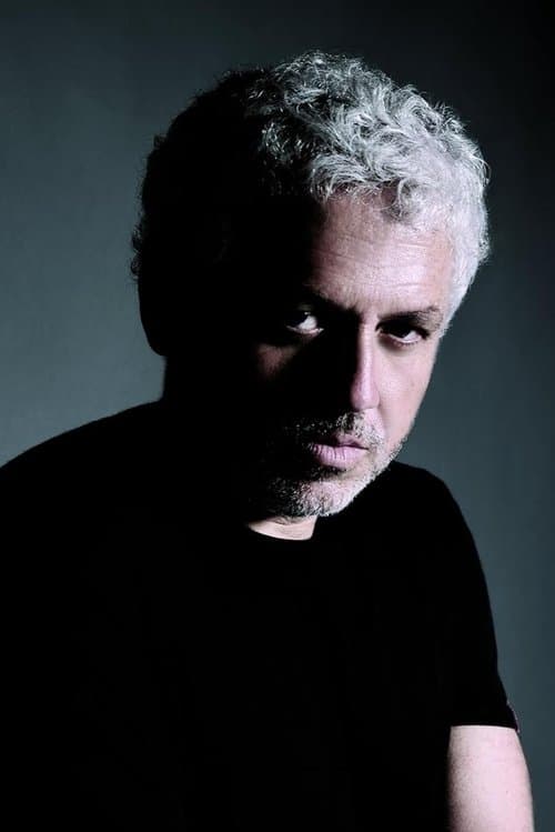 A portrait of Fernando Vendrell