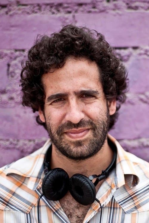 A portrait of Fernando Villarán
