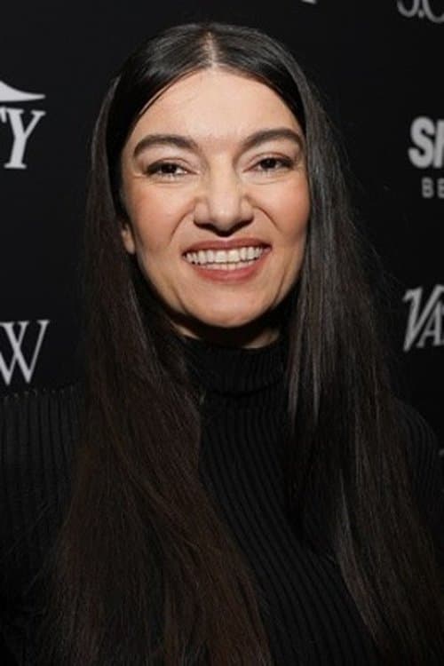 A portrait of Fleur Fortuné