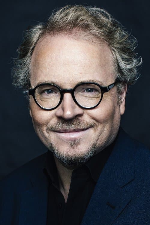 A portrait of Fredrik Lindström
