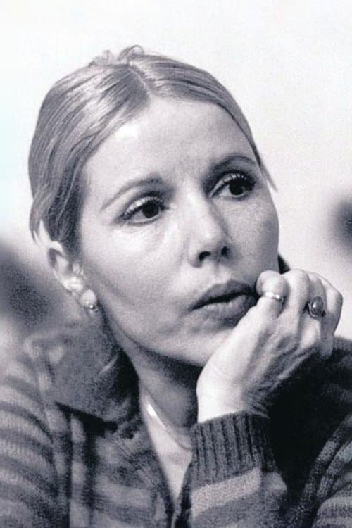 A portrait of Füruzan