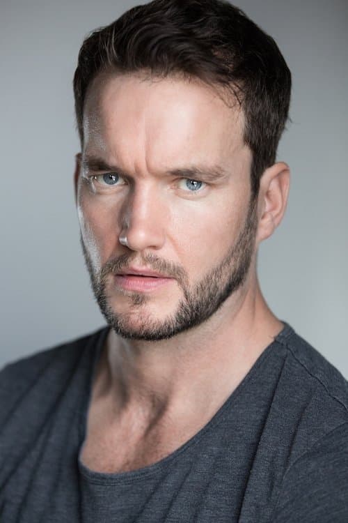 Gareth David-Lloyd photo