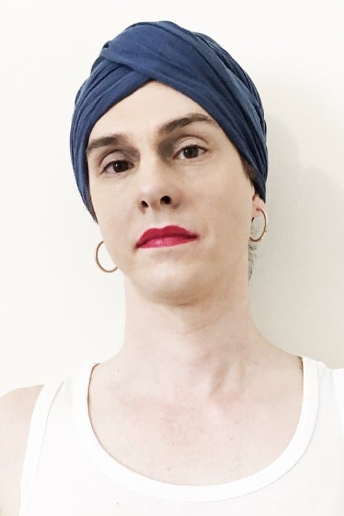 Gavilán Rayna Russom photo