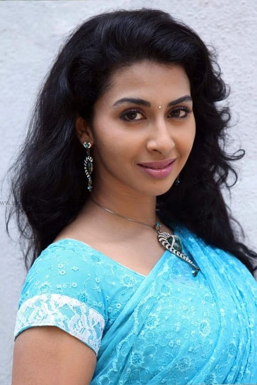 Gayathri Iyer photo