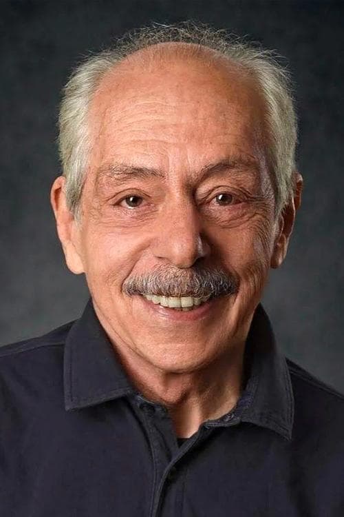 Genco Erkal photo