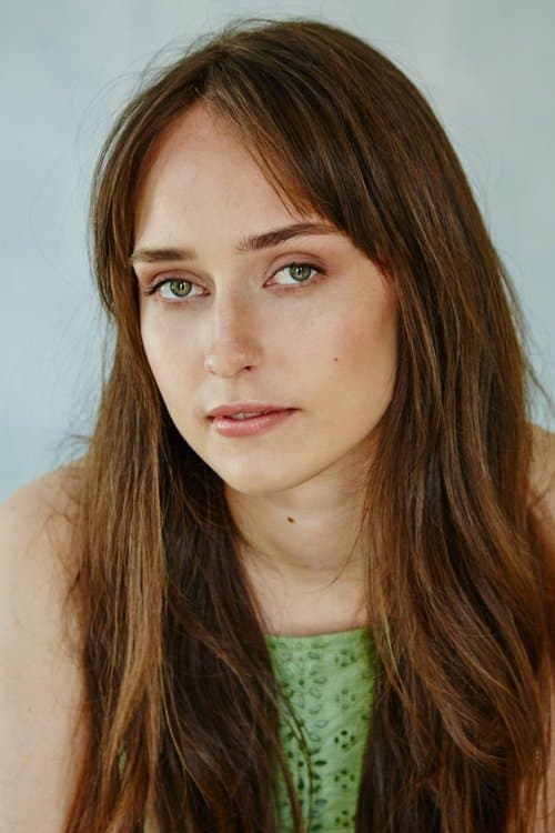 Georgia Eyers photo