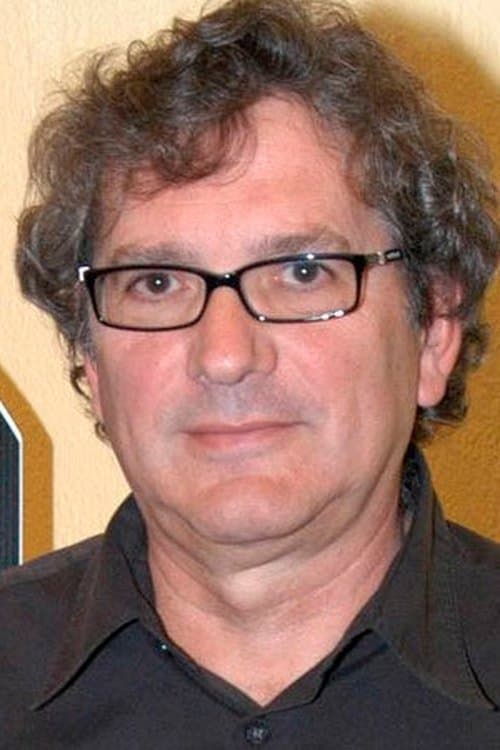 A portrait of Gerardo Herrero