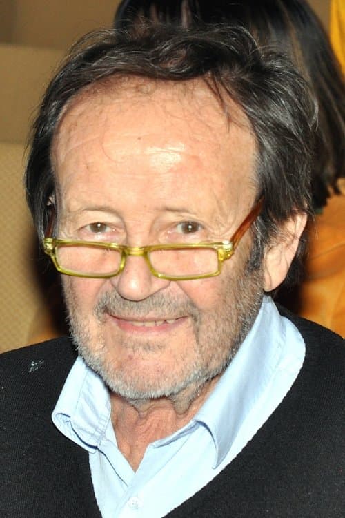 A portrait of Gernot Roll