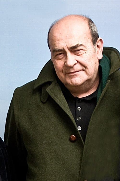 A portrait of Giuseppe Bertolucci