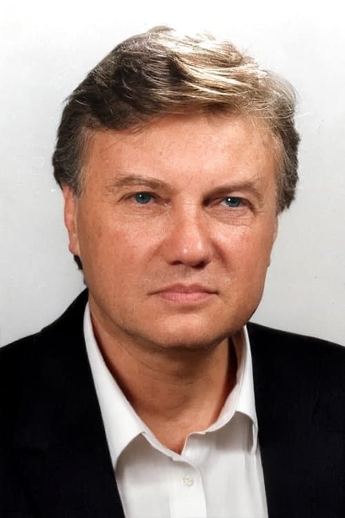Göksel Arsoy photo