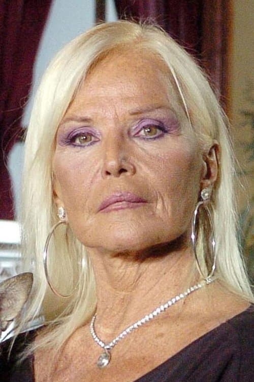 Gönül Yazar photo