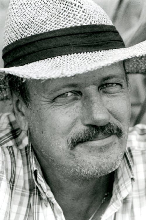 A portrait of Göran Carmback