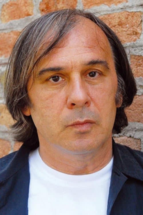 A portrait of Goran Radovanović
