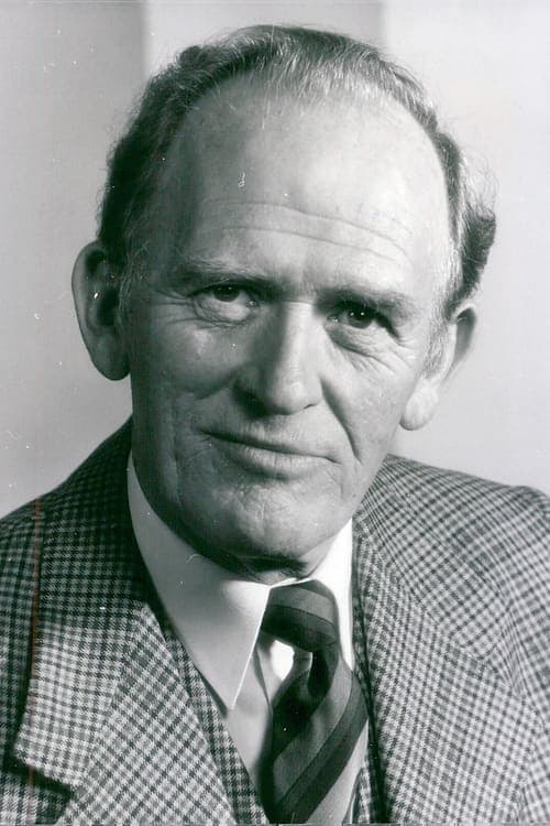 Gordon Jackson photo