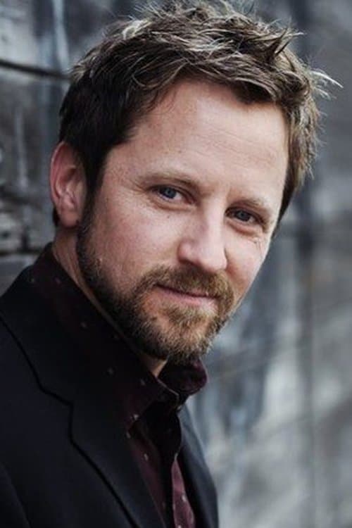 Gordon Michael Woolvett photo