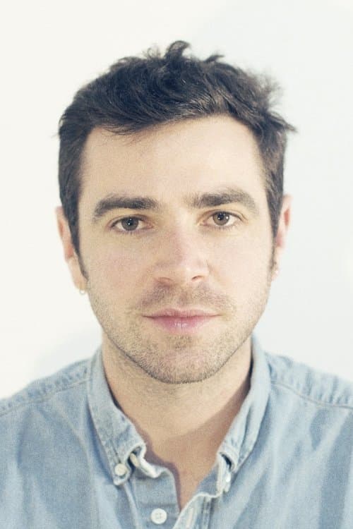 A portrait of Grant Singer
