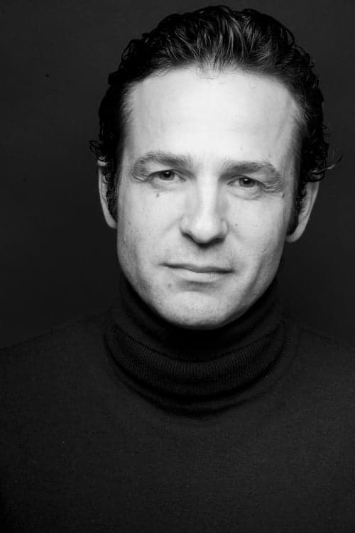 Gustavo Salmerón photo