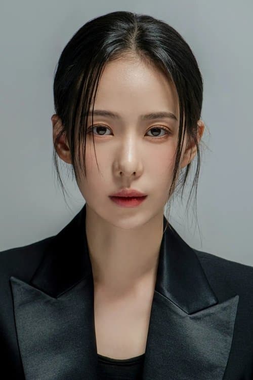 Ha Da-in photo