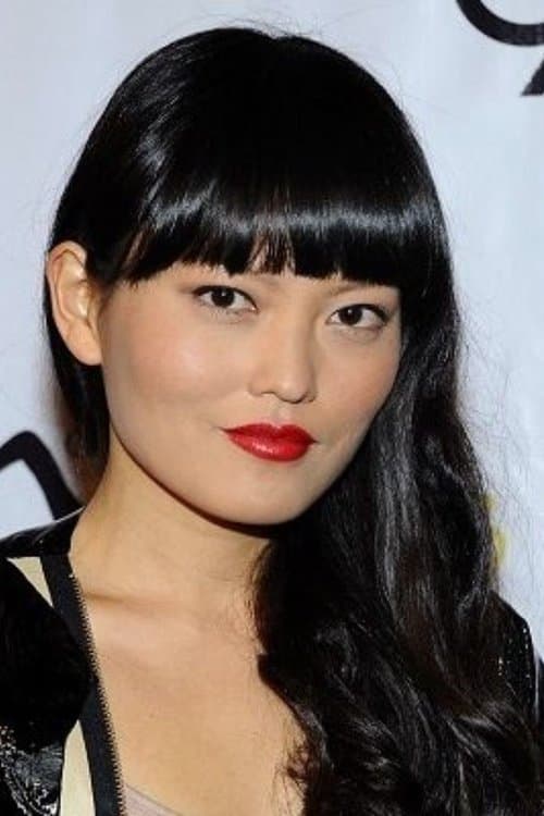 Hana Mae Lee photo