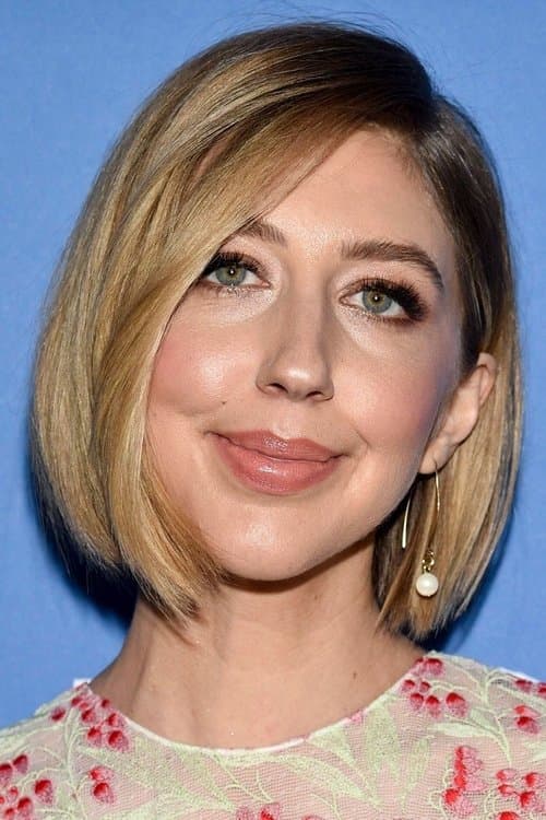 Heidi Gardner photo