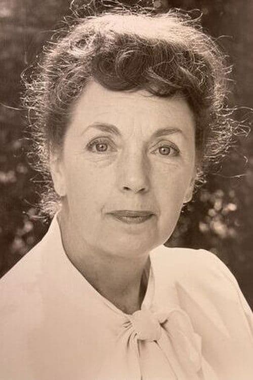 Helen Kleeb photo