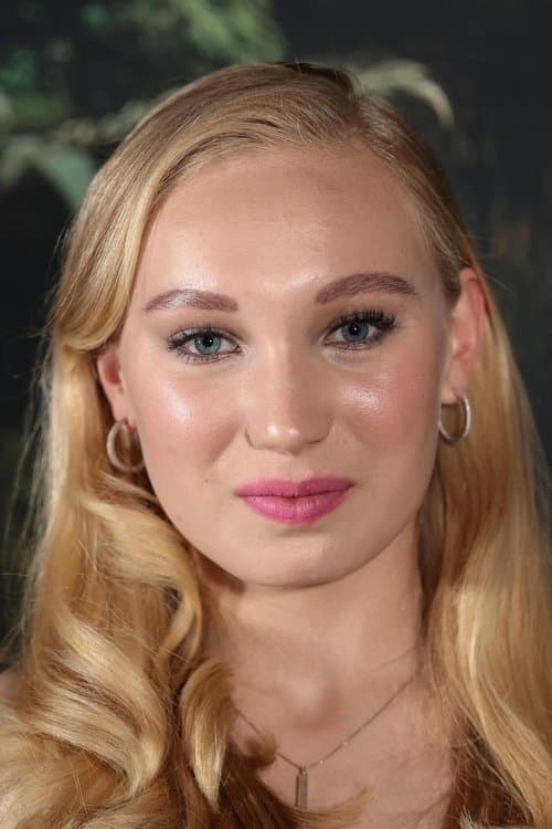 Helena Zengel photo