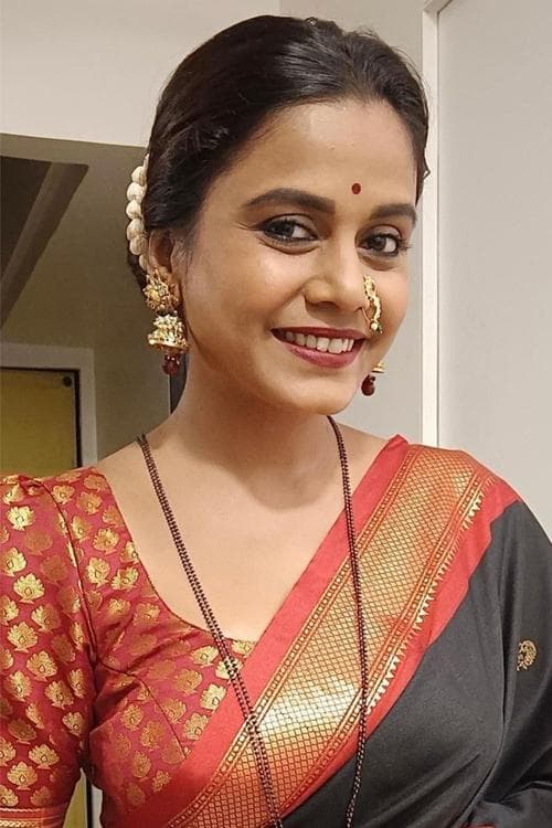 Hemangi Kavi photo