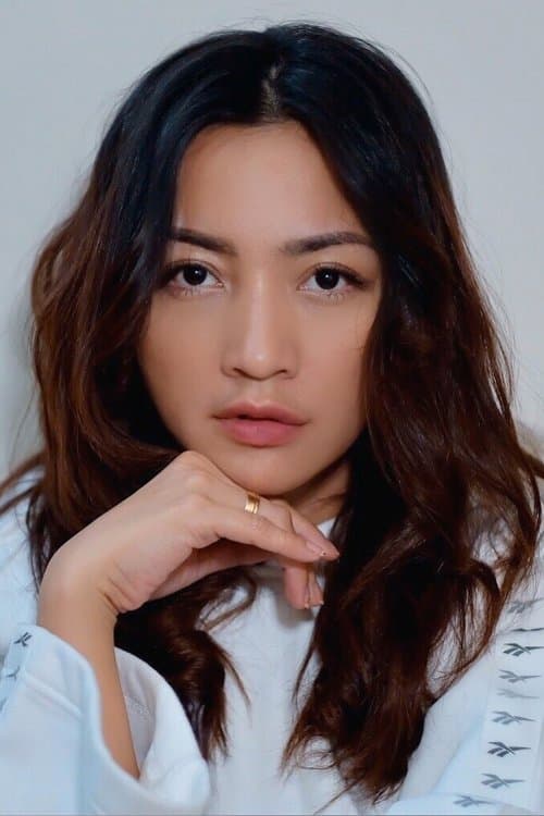 Hesti Purwadinata photo