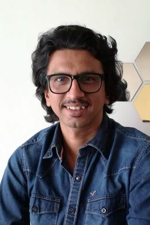 A portrait of Hitesh Kewalya