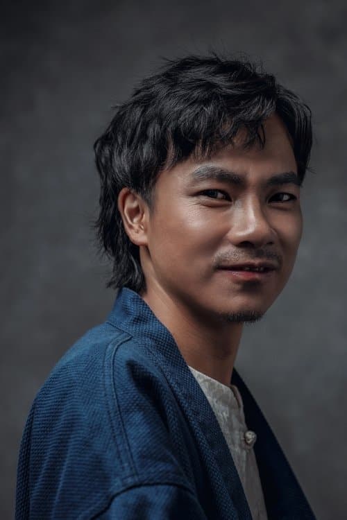 A portrait of Huang He