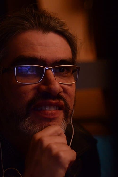 A portrait of Hugo Félix Mercado