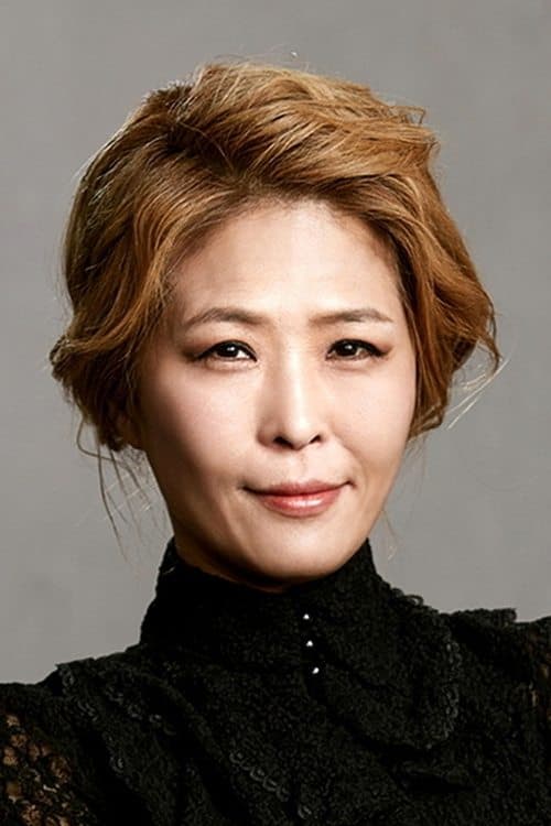 Hwang Seok-jeong photo