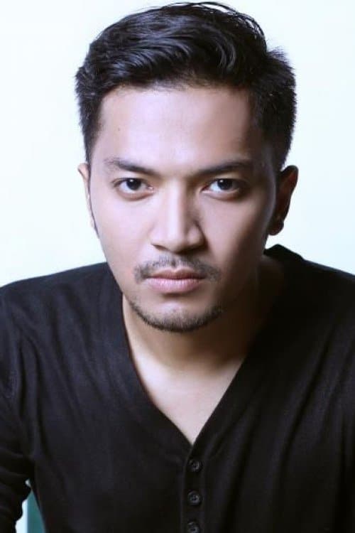 Ihsan Tarore photo