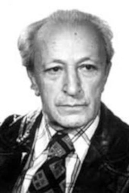 A portrait of Ilya Frez
