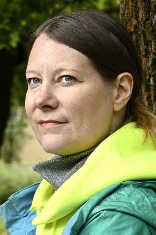 A portrait of Inari Niemi