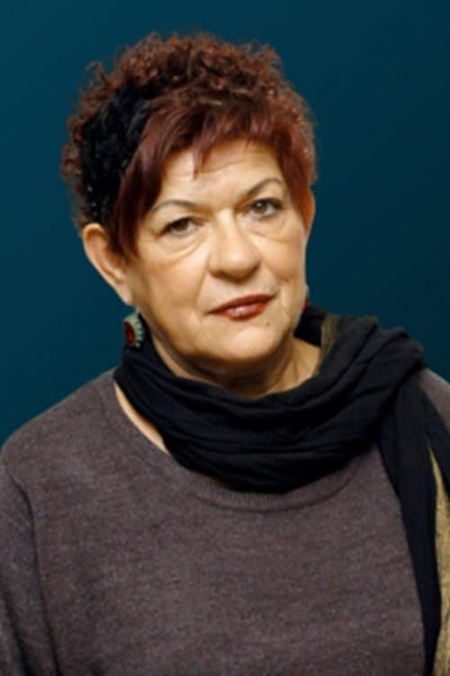 A portrait of Işıl Özgentürk