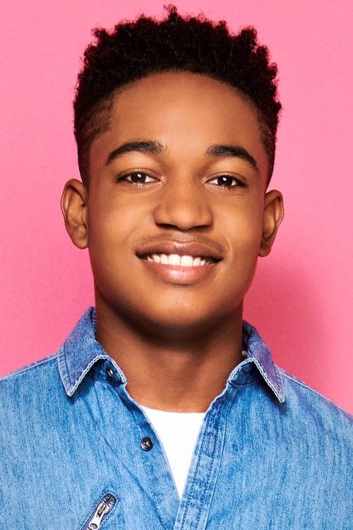 Issac Ryan Brown photo